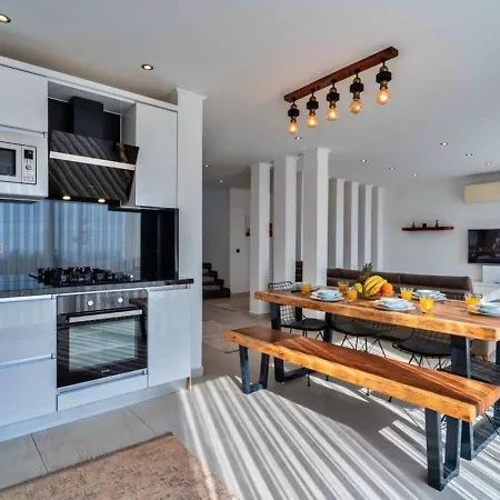 3 Bedroom With Private Pool Kalkan