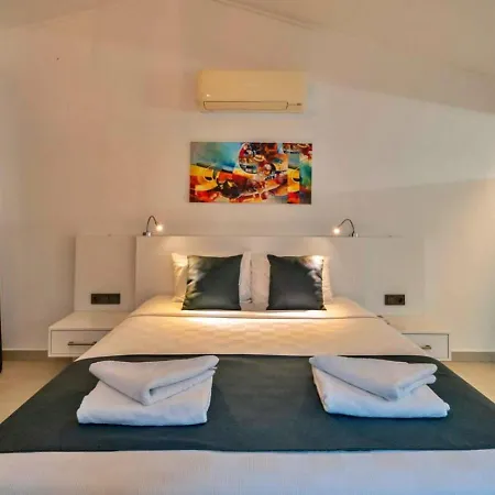 3 Bedroom With Private Pool