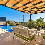 Vila 3 Bedroom With Private Pool *