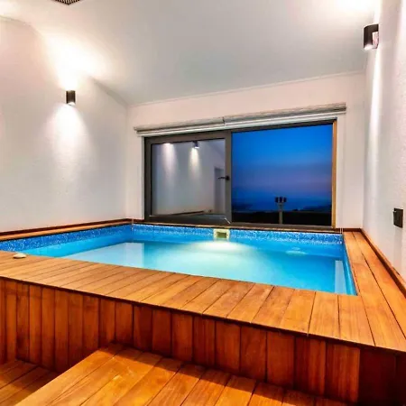 3 Bedroom With Private Pool Villa *
