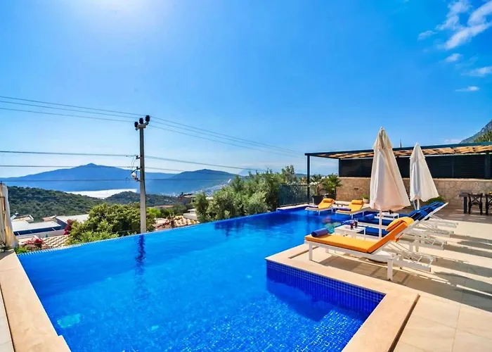 וילה 3 Bedroom With Private Pool קלקן