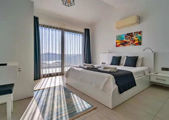 3 Bedroom With Private Pool * Kalkan