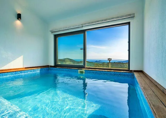 3 Bedroom With Private Pool *