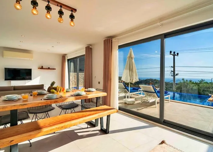 3 Bedroom With Private Pool וילה *