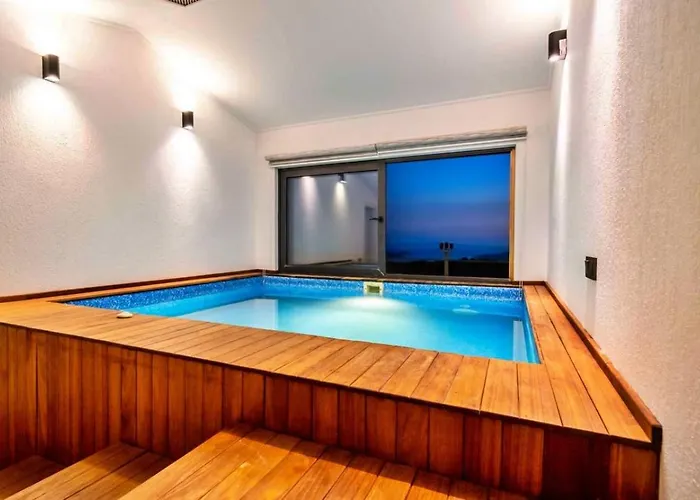 3 Bedroom With Private Pool Villa *