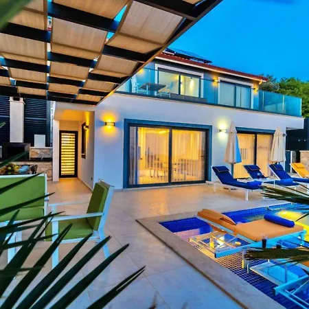 3 Bedroom With Private Pool * Kalkan